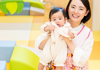 全面改装された清潔で美しいねがいクラブの広々とした空間